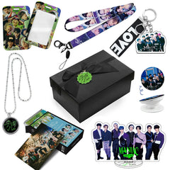 STRAYKIDS MANIAC Necklace Gift Set LOMOCARD Keychain Standing MobileHolder Cardbag