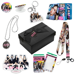 ITZY Necklace Gift Set LOMOCARD Keychain Standing MobileHolder Cardholder